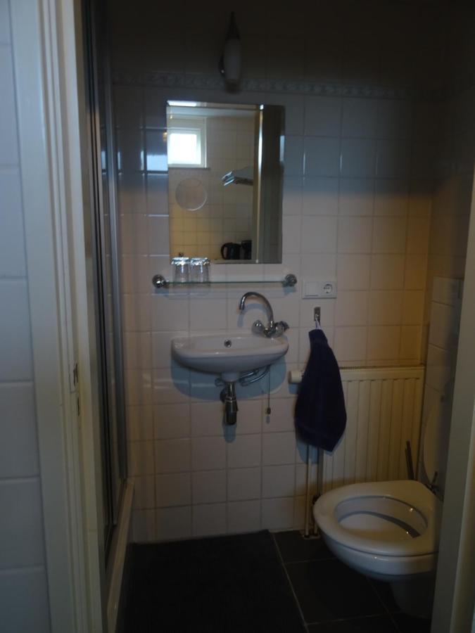 Studio Met Woonslaapkamer,Keuken En Badkamer Dreefje 5 เวชต์คาเปลเล ภายนอก รูปภาพ