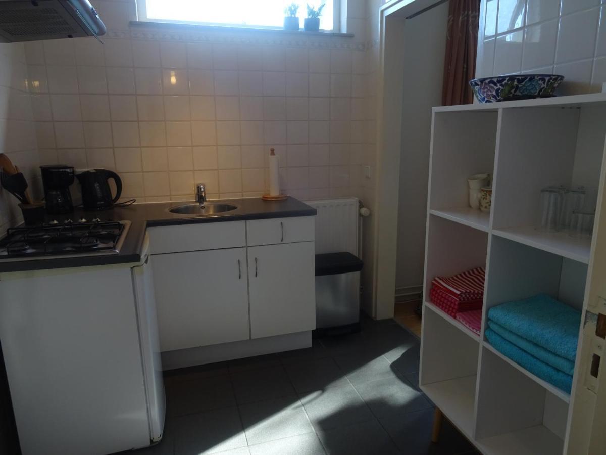 Studio Met Woonslaapkamer,Keuken En Badkamer Dreefje 5 เวชต์คาเปลเล ภายนอก รูปภาพ